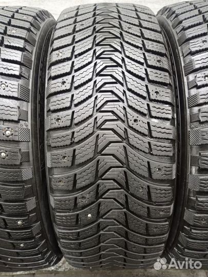 Michelin X-Ice North 3 215/60 R16 120Y