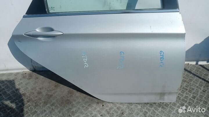 Дверь задняя правая Hyundai i40