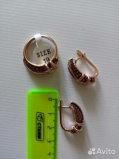 Шикарный комплект с фианитами