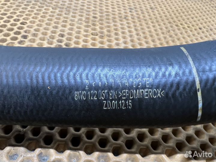 Патрубок системы охлаждения Audi A4 B9 8W A5