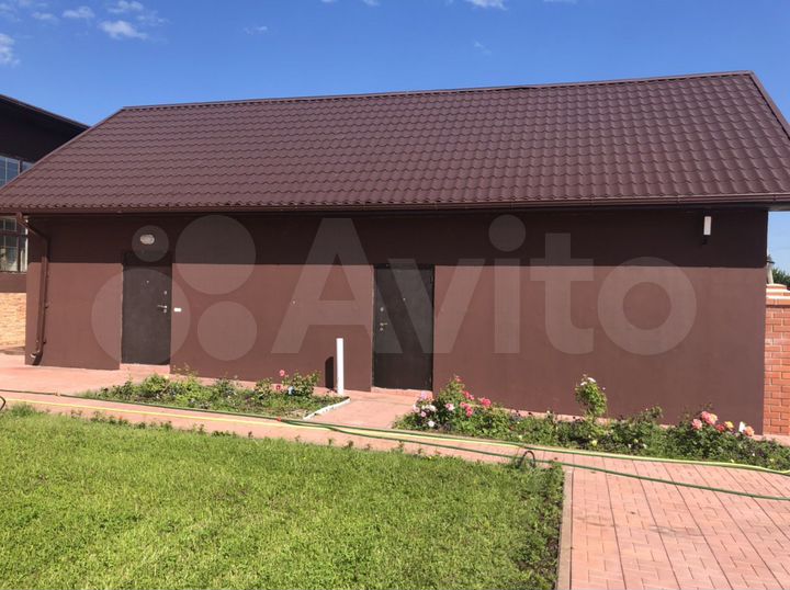 Дом 200 м² на участке 23,8 сот.