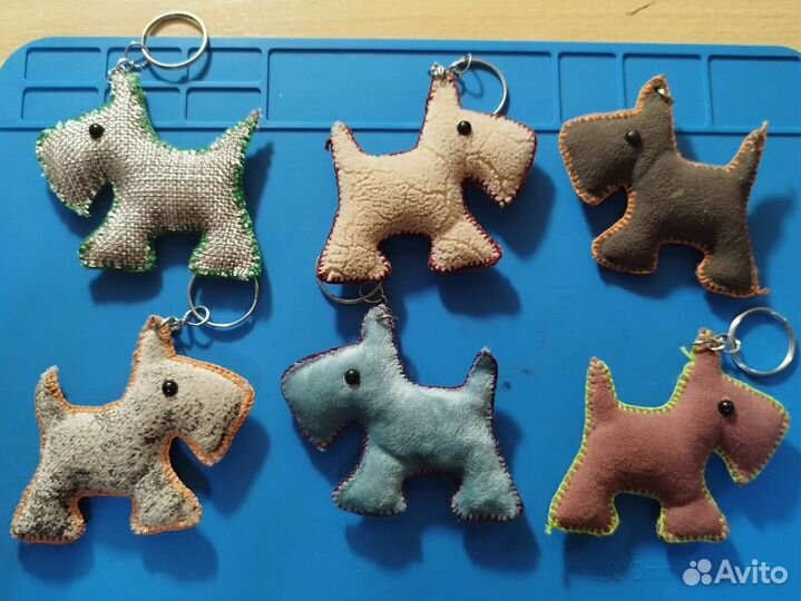 Брелок для ключей пёс