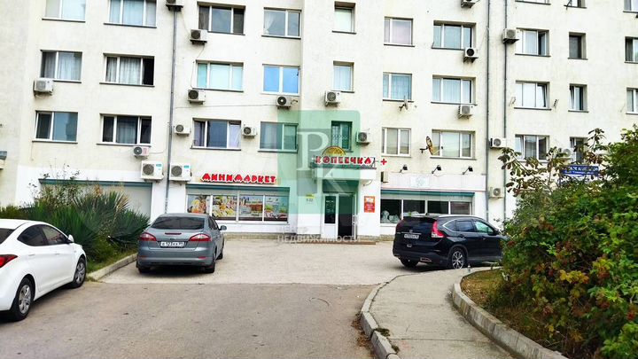 Помещение свободного назначения на Кесаева