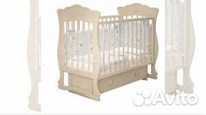 Детская кроватка с универсальным маятником