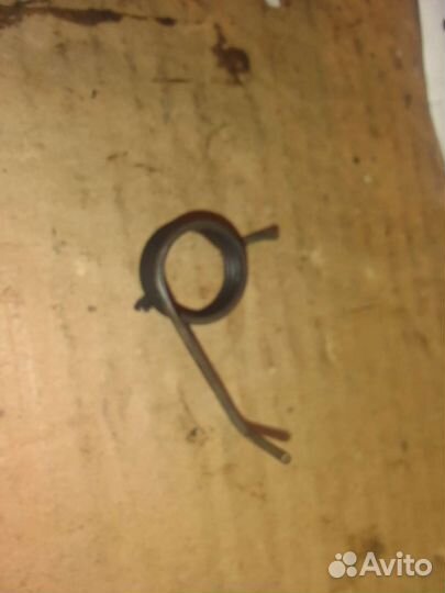 Пружина натяжителя цепи маслонасоса 1.6 Skoda AKL