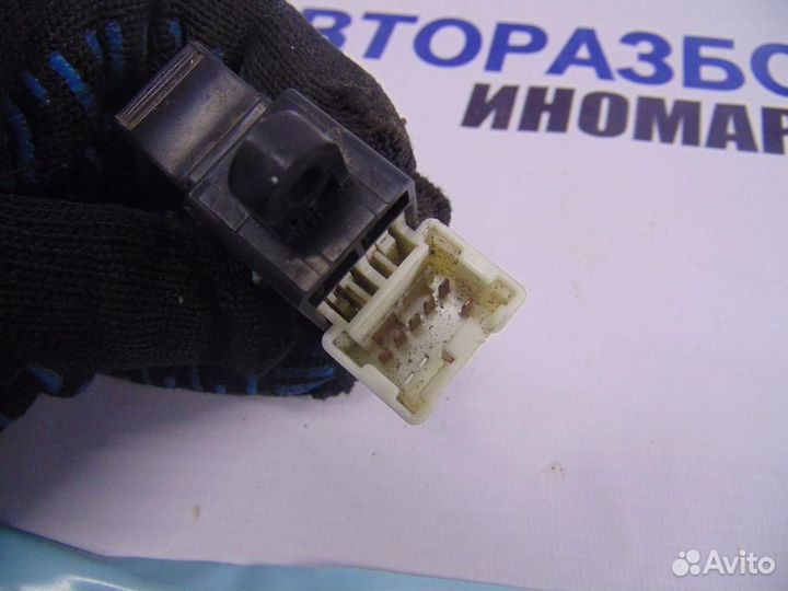 Кнопка стеклоподъемника для Nissan Presea 2 1995