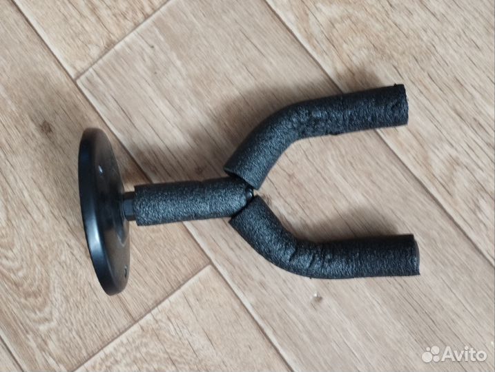 Держатель для гитары настенный