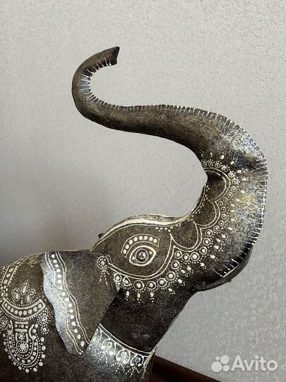 Фигура из металла Слон