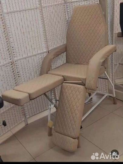 Кушетка для наращивания ресниц