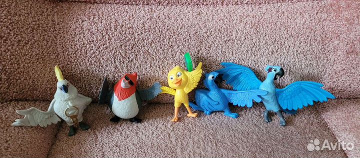 Фигурки Рио из Макдональдс,Астерикс кунг-фу,дракон