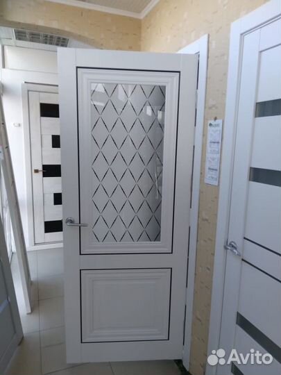 Дверь межкомнатная «Спарта-2» Белый винил