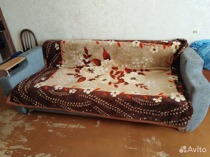 Кресло, диван, шкафчик