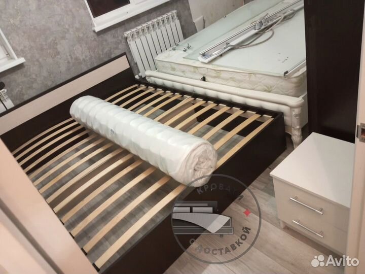 Кровать двуспальная