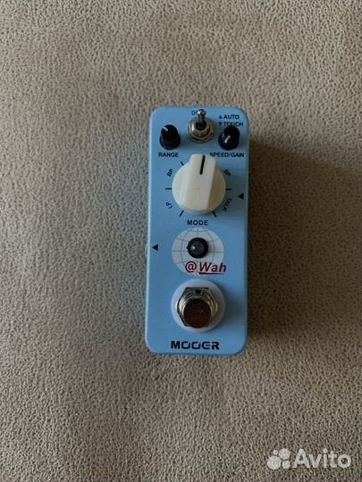 Педаль mooer wah