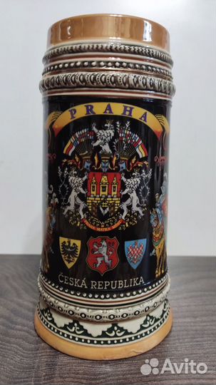 Кувшины и кружки