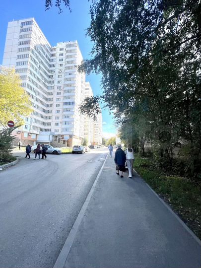 Склад тёплый с водой в центре