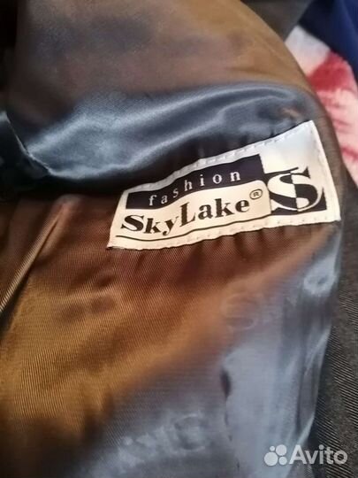 Продам пиджак размер 36 рост 140