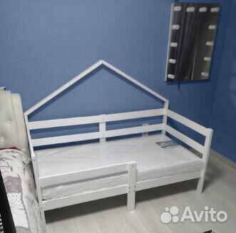 Кроватка высокий борт Терем Инк из массива для мал