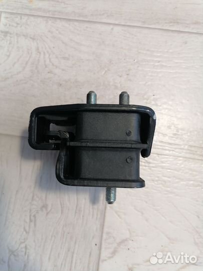 Опора/подушка двигателя передняя Subaru