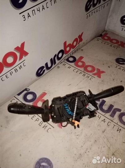 Переключатель поворотов подрулевой Renault Clio