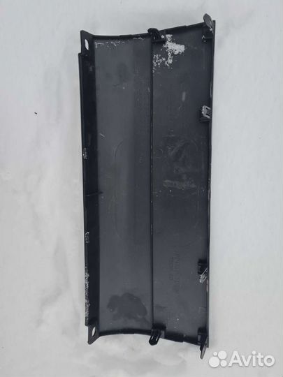 Заглушка Бампера заднего Lexus Lx570