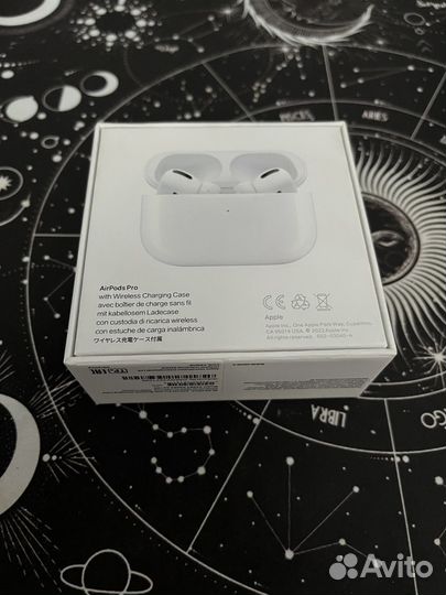 Коробка от airpods pro