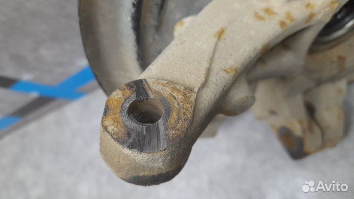 Кулак поворотный передний левый Лада Х-Рей 1.8 мт