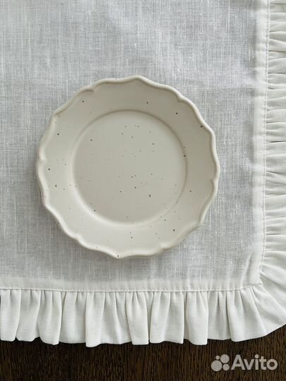 Тарелка в крапинку hm home