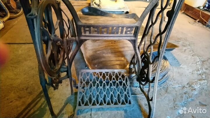 Швейная машинка Singer