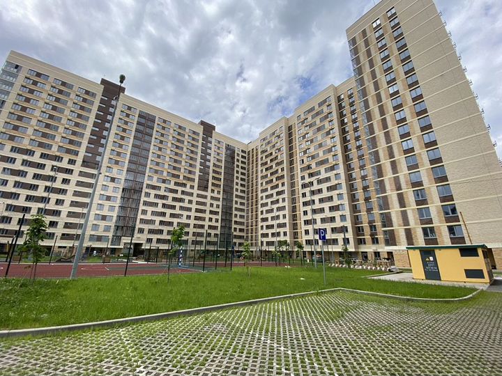 2-к. квартира, 57,1 м², 12/17 эт.