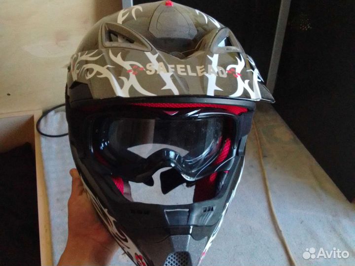 Мотошлем кроссовый