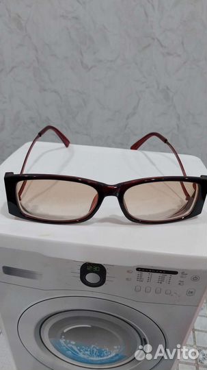 Очки (минус 4, обе линзы)