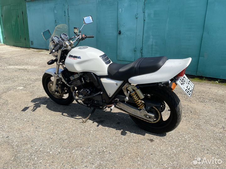 Мотоцикл Honda cb400 super four