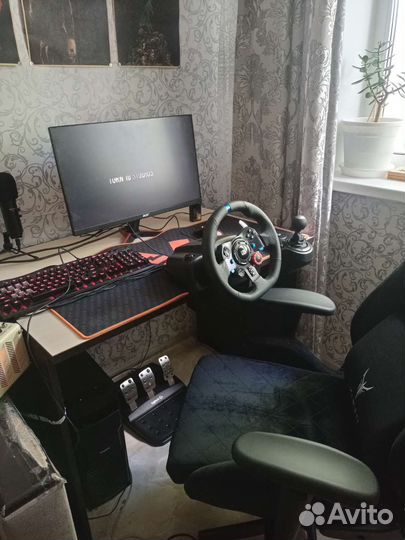 Руль Logitech G29