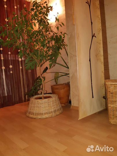 Подставка под елку плетеная