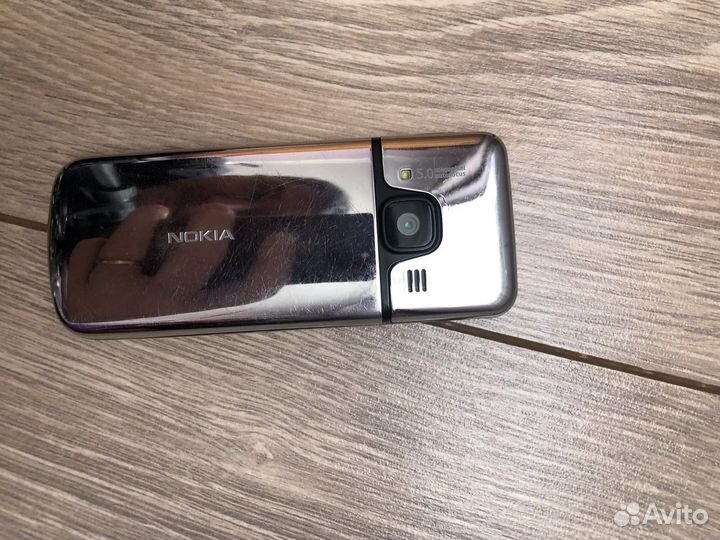 Телефон Nokia 6700