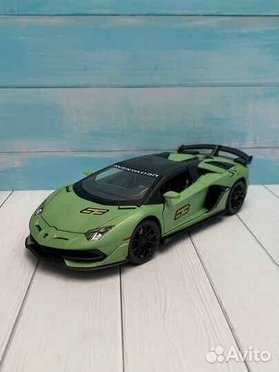 Lamborghini Aventador игрушка/модель авто 1:24