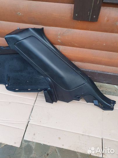 Обшивка отсека багажника левая Lexus NX рест. 2018