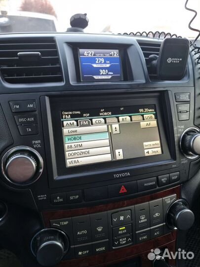 Головное устройство тойота Хайлендер 2011