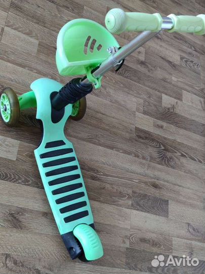 Самокат детский трехколесный