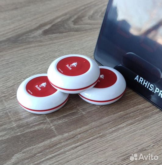 Кнпока вызова официанта и табло отображения вызова