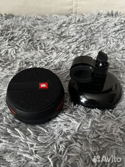 Портативная колонка jbl