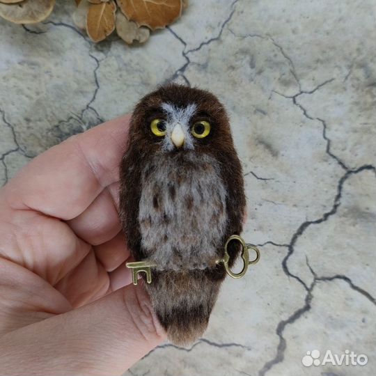 Брошь сова из шерсти