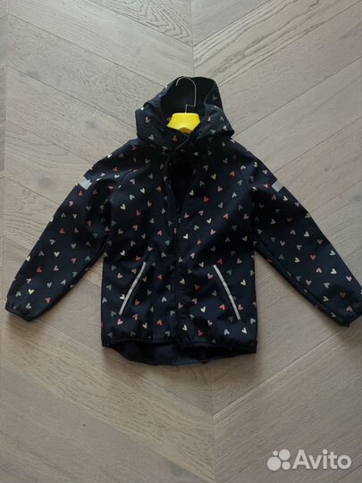 Верхняя одежда на девочку