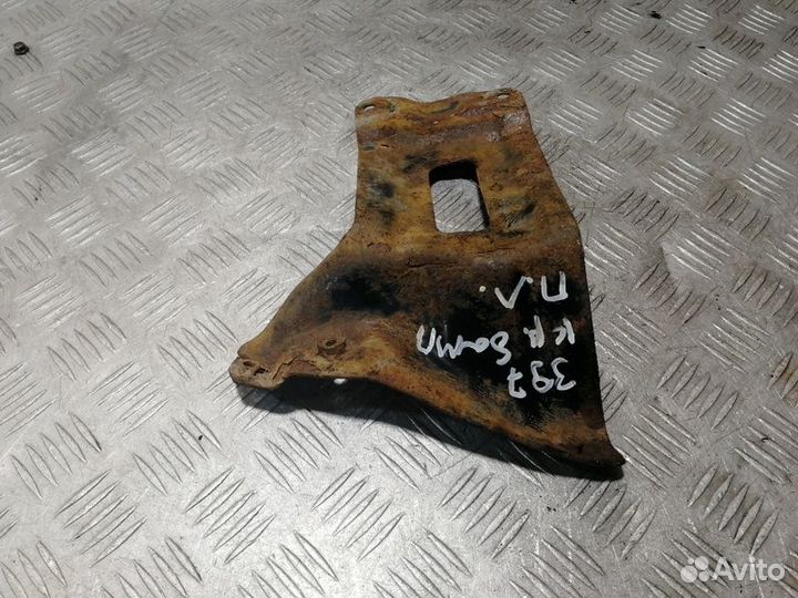 Кронштейн бампера переднего Mitsubishi L200 2006-2