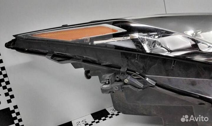 Фара правая Lexus RX200t/RX300/RX350/RX350L/RX450h