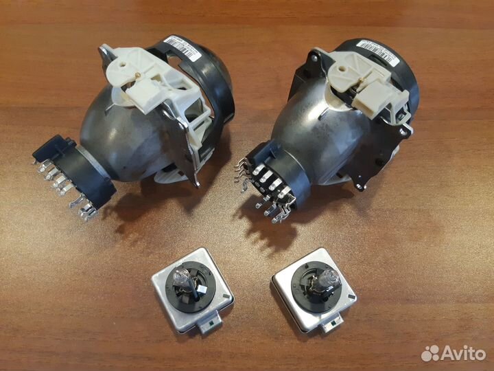 Линзы и лампы основного света Range Rover Vogue IV