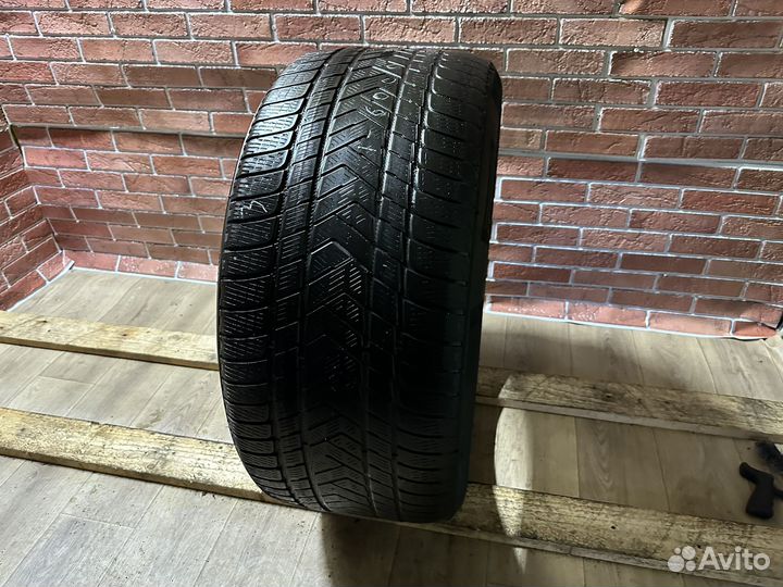 Pirelli Scorpion Winter 315/40 R21 111V