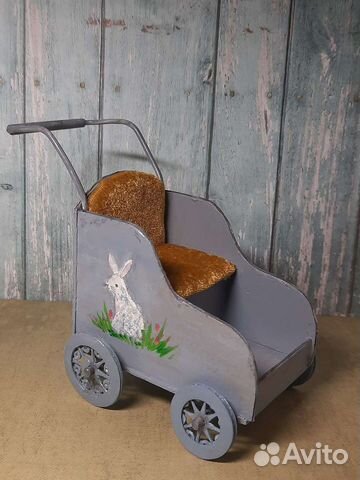 Коляска для кукол в ретро-стиле