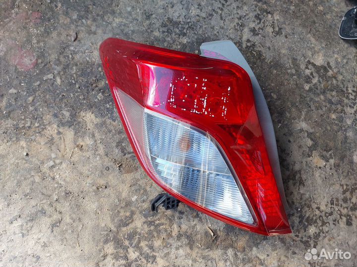 Фонарь,стоп левый тойота витц 130